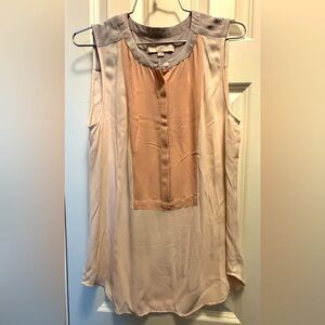 Ann Taylor Loft top sleeveless 
Size Medium 
Color light gray, cream